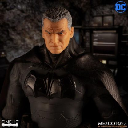 Mezco One:12 Collective Supreme Knight Batman -0
