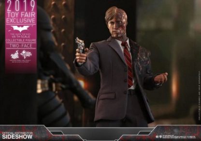 Hot Toys The Dark Knight Two Face Toy Fair Excl 1/6 Scale Figure -23235