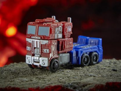 Transformers War For Cybertron Kingdom Core Optimus Prime