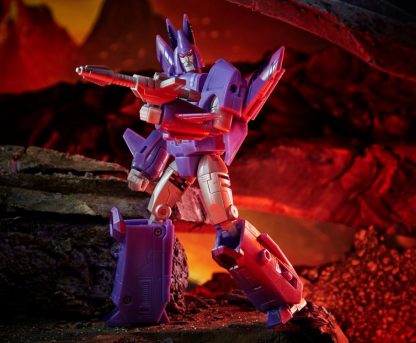 Transformers War For Cybertron Kingdom Voyager Cyclonus