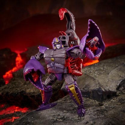 Transformers Kingdom Deluxe Scorponok