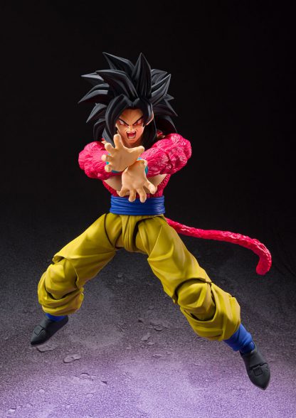 Dragonball GT S.H. Figuarts Super Saiyan 4 Son Goku Action Figure