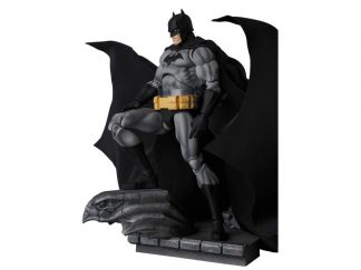 DC Mafex Batman Hush No 126 ( Black Version )