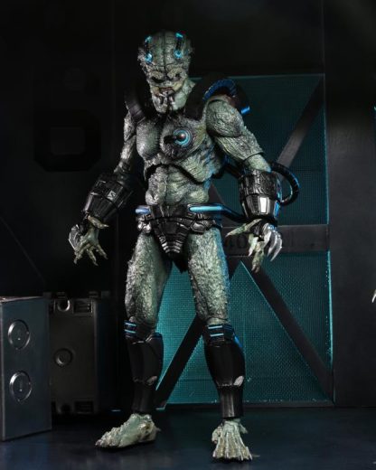NECA Predator Concrete Jungle Ultimate Stone Heart Action Figure