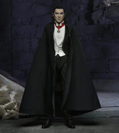 NECA Universal Monsters Ultimate Dracula ( Transylvania )