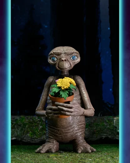 E.T. The Extra-Terrestrial 40th Anniversary Ultimate E.T. 7" Scale Action Figure