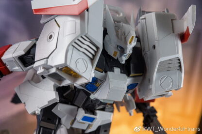 Wonderful-Trans WT01 White Ronin