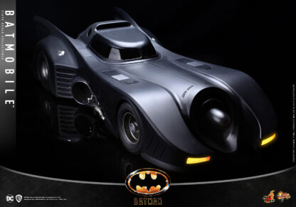 Hot Toys Batman 1989 Batmobile