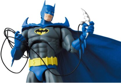 Medicom MAFEX No 215 Batman Knight Crusader